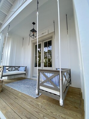 Front Porch - Relax on 2 swings