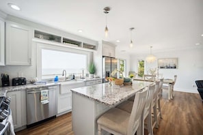 The newly renovated, fully-equipped kitchen is designed with a chef in mind to be able to make any meal you like