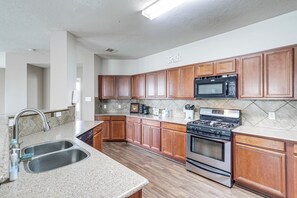 Kitchen | Dishwasher | Free WiFi