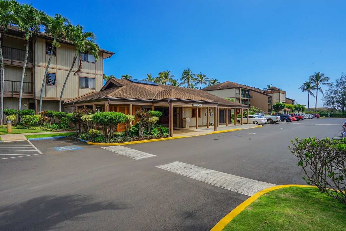 Pono Kai Resort condo with shared pool- just steps away from beach