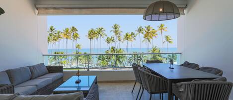 Balcony at the third floor with direct view to the beach and pool