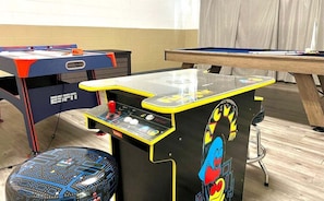 Spielezimmer