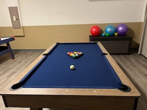 Spielezimmer