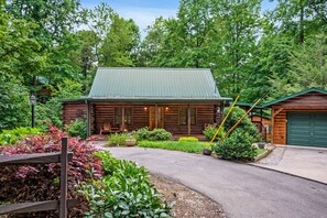 Welcome to Enchanted Elm.