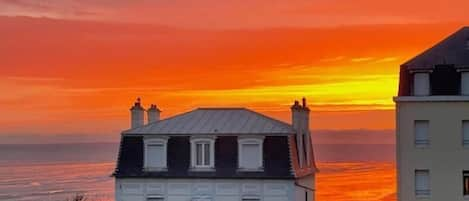 Beach/ocean view