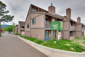 Condo Exterior | Ski Area Across the Street | Community Amenities (w/ Fee)