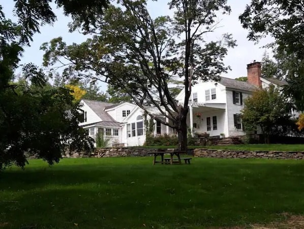 Hickory Hill House
