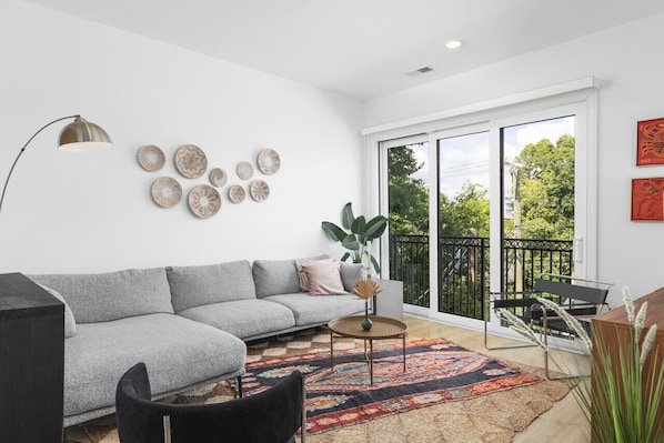 This 2 bedroom 2 bath condo was thoughtfully designed with your comfort in mind. Featuring a cozy couch, Smart TV with all the streaming apps, fully-stocked kitchen, and unique details throughout.