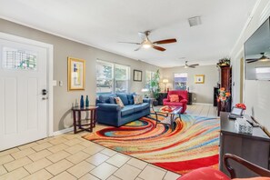 Spacious living room