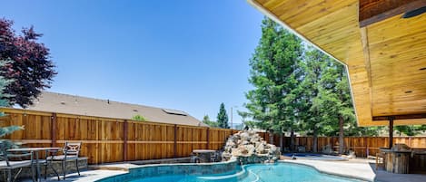 Visalia Vacation Rental | 4BR | 3BA | 2,950 Sq Ft | 1 Small Step Required