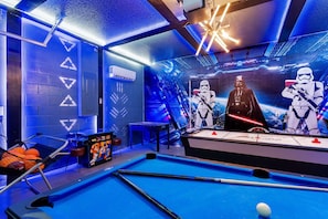 Spielezimmer