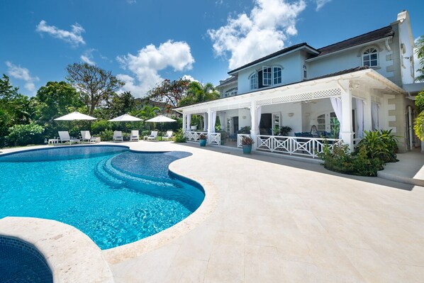 Sugar Hill-Fiddlesticks: A stunning Barbados villa rental with a warm and welcoming ambience