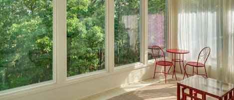 Peaceful Wooded View from Private Sunroom