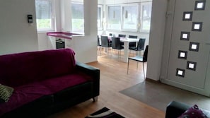 Wohnzimmer 1