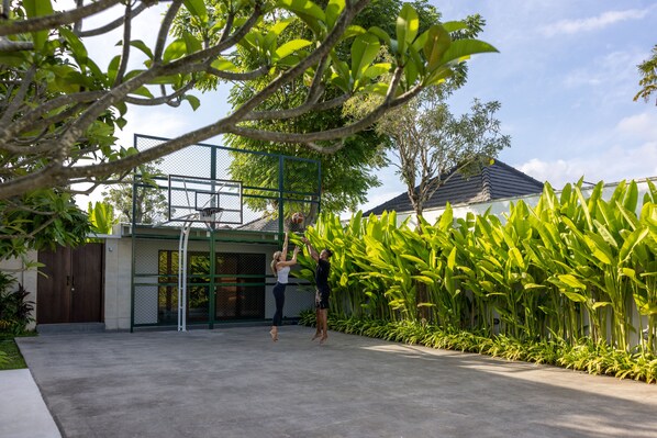 Sport court