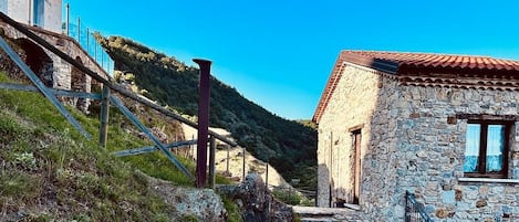 Benvenuti al Laura Guest House, la casa di  pietra !!!