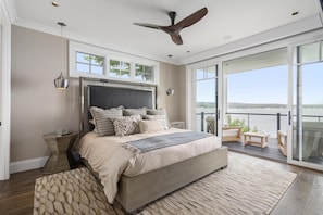 Main Level Primary Suite w/ Gas Fireplace & Deck Access (Lakeview)