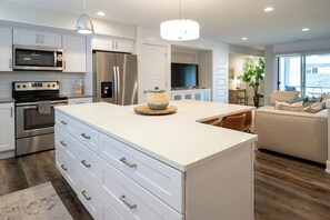 Fully Stocked Kitchen