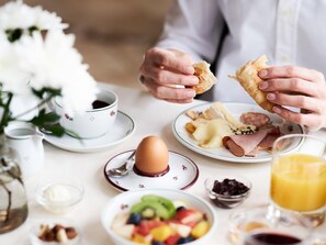 Breakfast meal