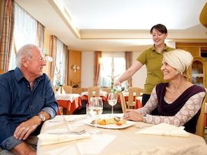 Hotel-Restaurant Teuschler-Mogg