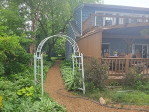 Side garden path