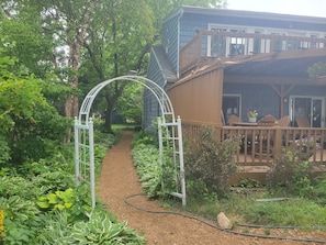 Side garden path