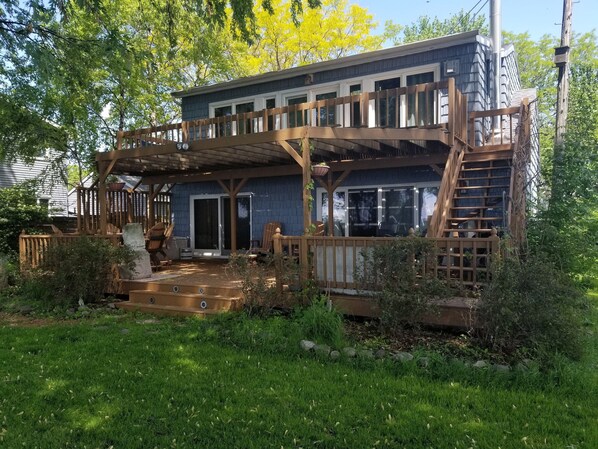 Double deck on lakeside