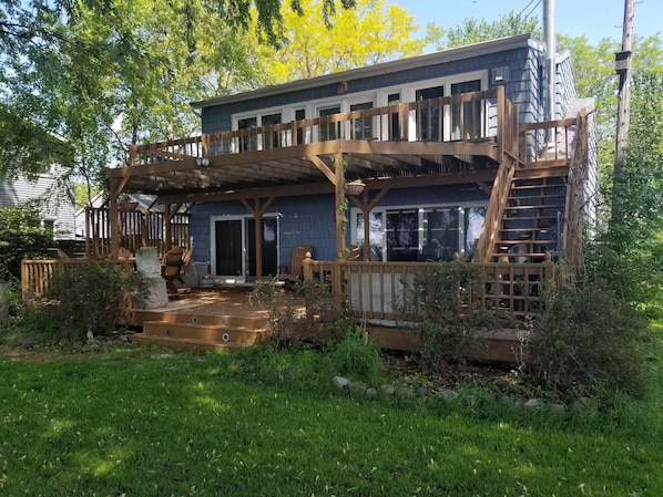Double deck on lakeside