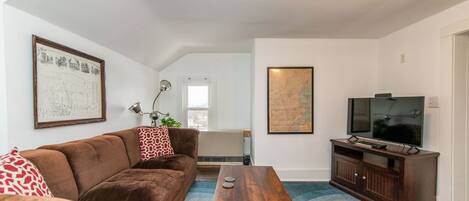 Welcome home to your cozy and comfortable Winooski apartment