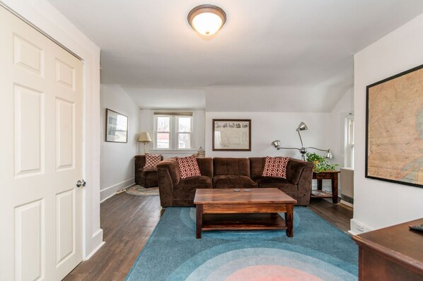 Welcome home to your cozy and comfortable Winooski apartment