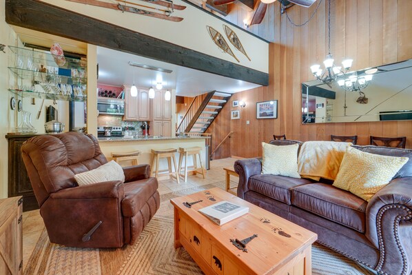 Kings Beach Vacation Rental | 2BR | 2BA | Stairs Required | 1,422 Sq Ft