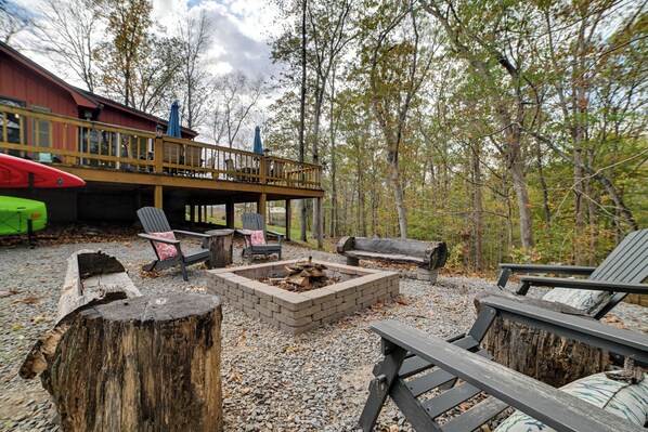 Cadiz Vacation Rental | 3BR | 2BA | Steps Required | 1,800 Sq Ft