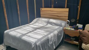 Queen Memory Foam bed w/ personal fans