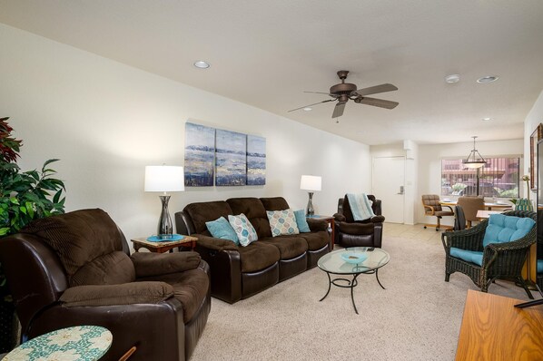 Lovely living area with 4 reclining seats