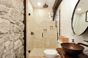 Full bath with walk-in tile shower