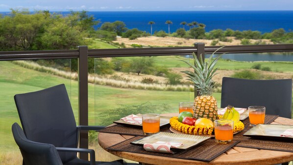 Welcome to Sun Ray Retreat in Mauna Kea Resort - Sweeping ocean and sunset views