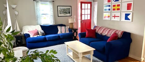 Living room with Roku tv