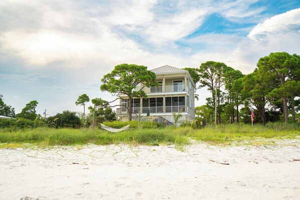 Beach Therapy beach front private home