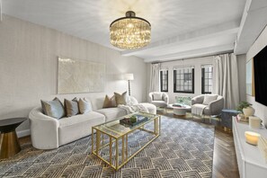 The Rookwood | Hyde Park Square | Drew & Ingrid