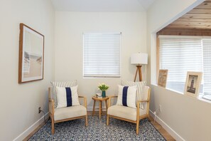 Charming seating area in the entryway