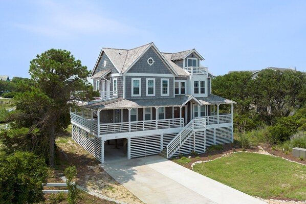 WE16: Spoon Haven | Front Exterior