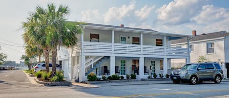 Street view of Cottage on the Loop