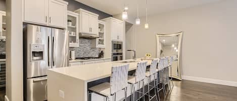The Clamath Home - a SkyRun Central Dallas Property - Kitchen - Kitchen