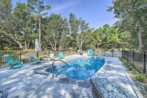 Shared Pool | Other Rental & Homeowner On-Site