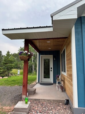 Front open porch entry