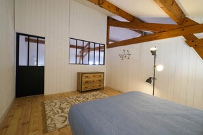c769bed6-8996-419c-abfa-641db40d19ae