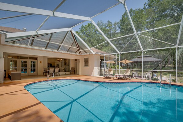 Dunnellon Vacation Rental | 3BR | 2.5BA | Step-Free Access | 2,600 Sq Ft