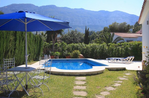 rent villa Bonita Denia