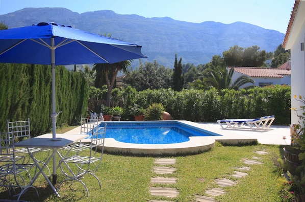 rent villa Bonita Denia
