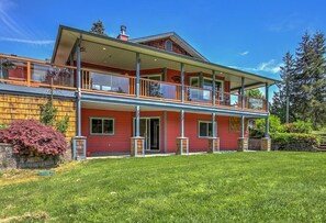 Back of the house. The lower is the Wapiti Suite patio